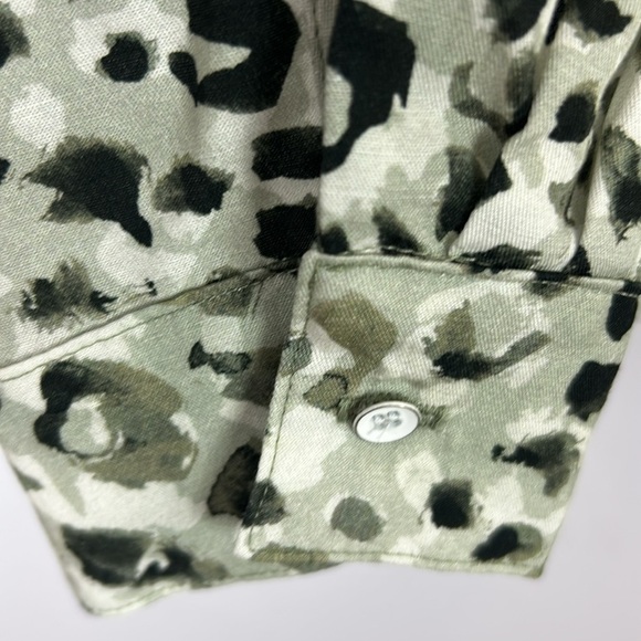 Cloth & Stone Leopard Print Lyocell Long Sleeve Button Down Shirt Large Grey - Picture 7 of 12